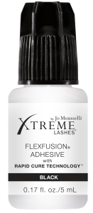Aplicarea Xtreme Lashes FlexFusion Black